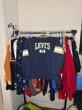 Levi's Boys Varsity Graphic Crewneck Sweatshirt Navy Size Large 12-13 Years
